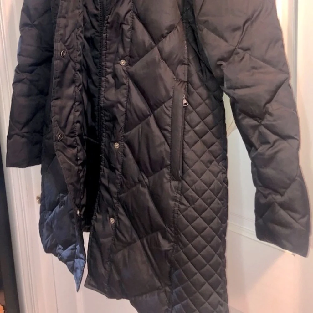 Kenneth Cole Reaction black down jacket, small - Picture 3 of 9